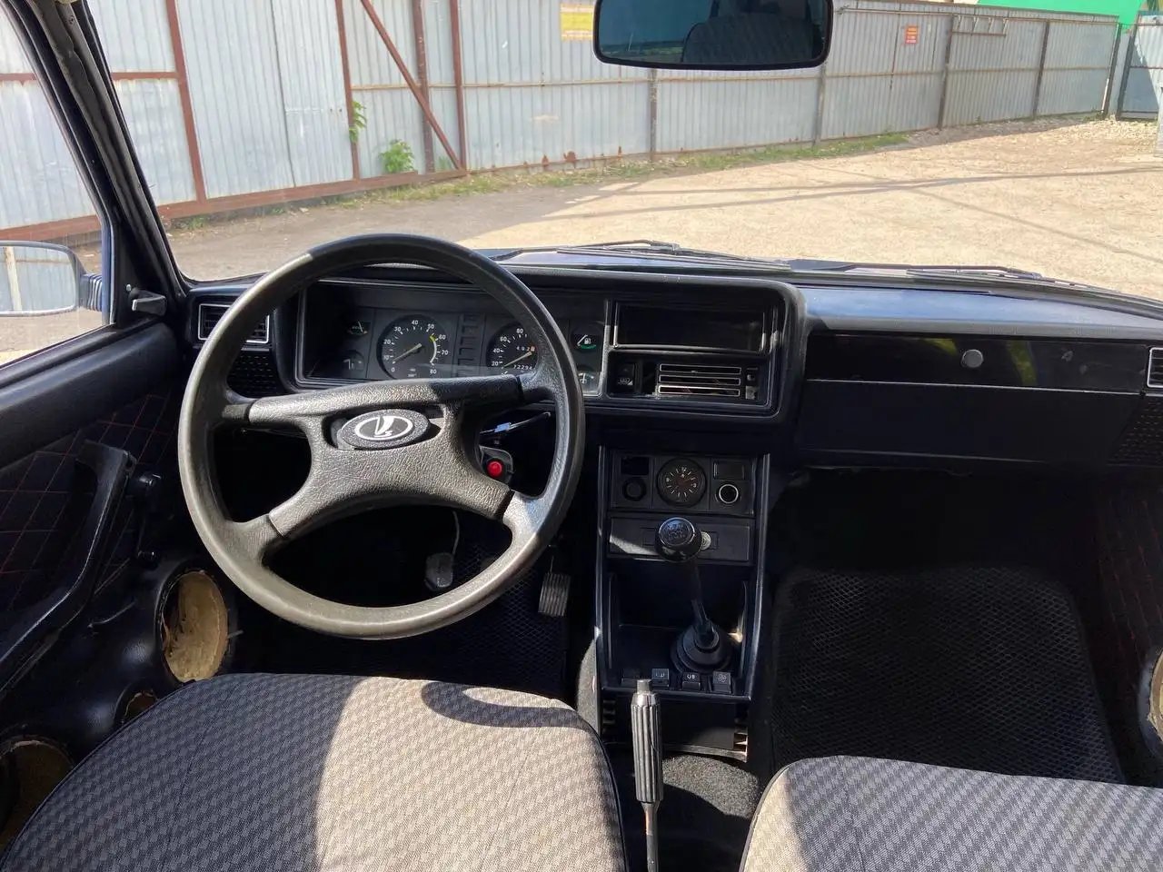 Продам ВАЗ 2107 инжектор - Легковые автомобили (Авто) в Неизвестно