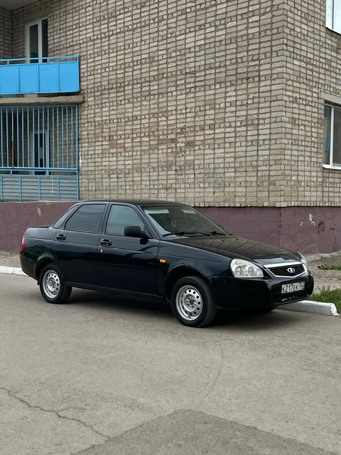 Продам 16-летний авто с техосмотром - Hyundai Santa Fe в Неизвестно