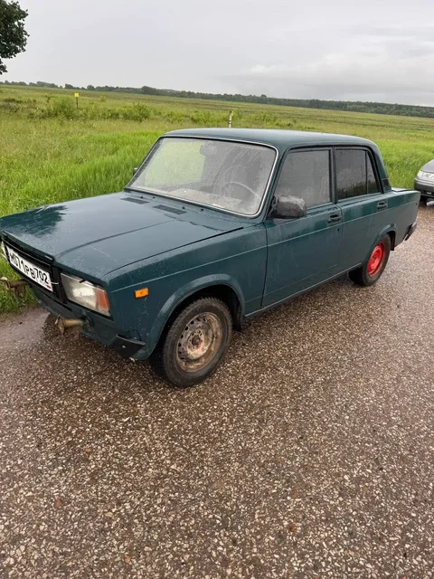 ВАЗ 2107 2002 год - Авто в Неизвестно