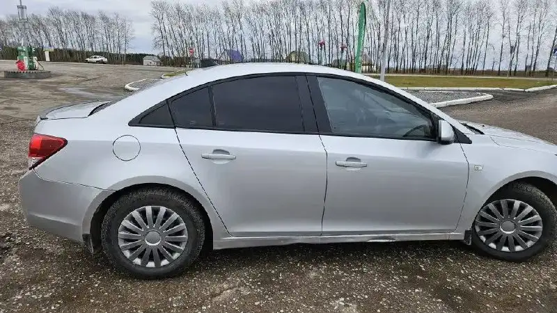 Chevrolet Cruze 2012 - Авто в Неизвестно