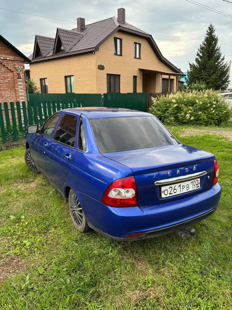 Лада Приора 2010 - Легковые автомобили (Авто) в Неизвестно