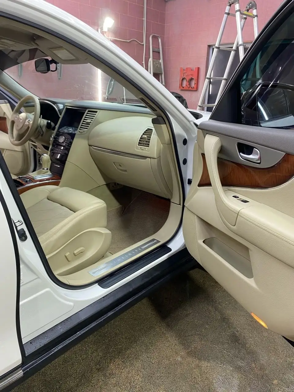Infiniti FX30ds в максимальной комплектации - Легковые автомобили (Авто) в Неизвестно