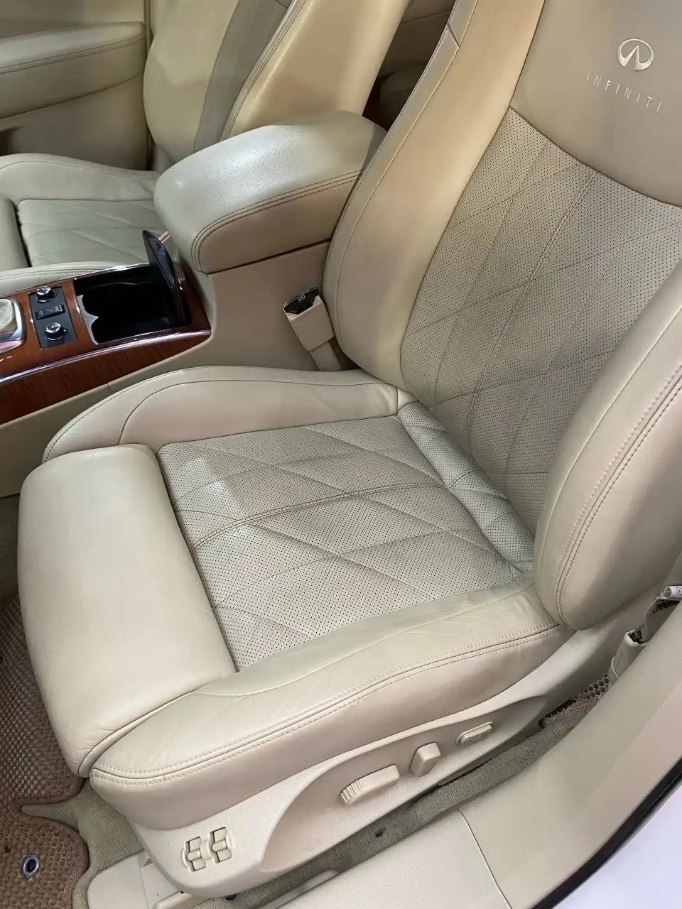 Infiniti FX30ds в максимальной комплектации - Легковые автомобили (Авто) в Неизвестно