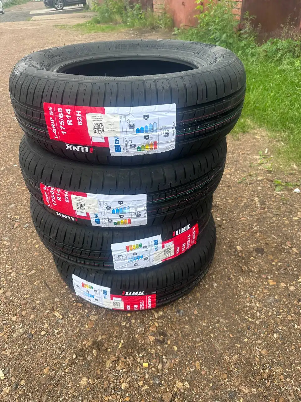 Продам резину R15 и R14 - Шины и диски (Авто) в Неизвестно