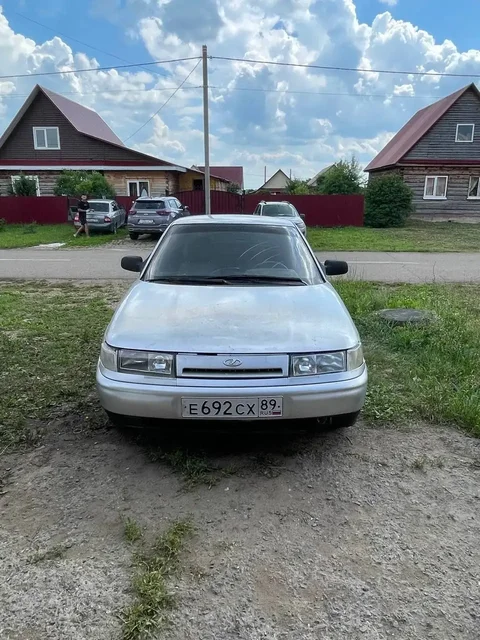 ВАЗ 2110 в отличном состоянии - Запчасти для авто в Неизвестно