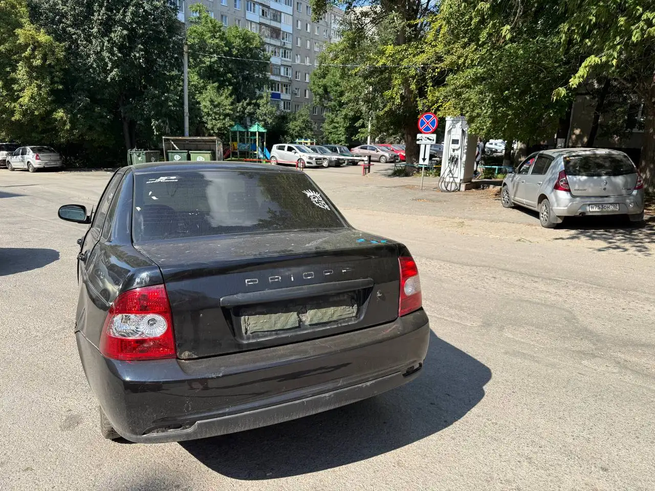 Приора 2009 года для ремонта - Легковые автомобили (Авто) в Неизвестно
