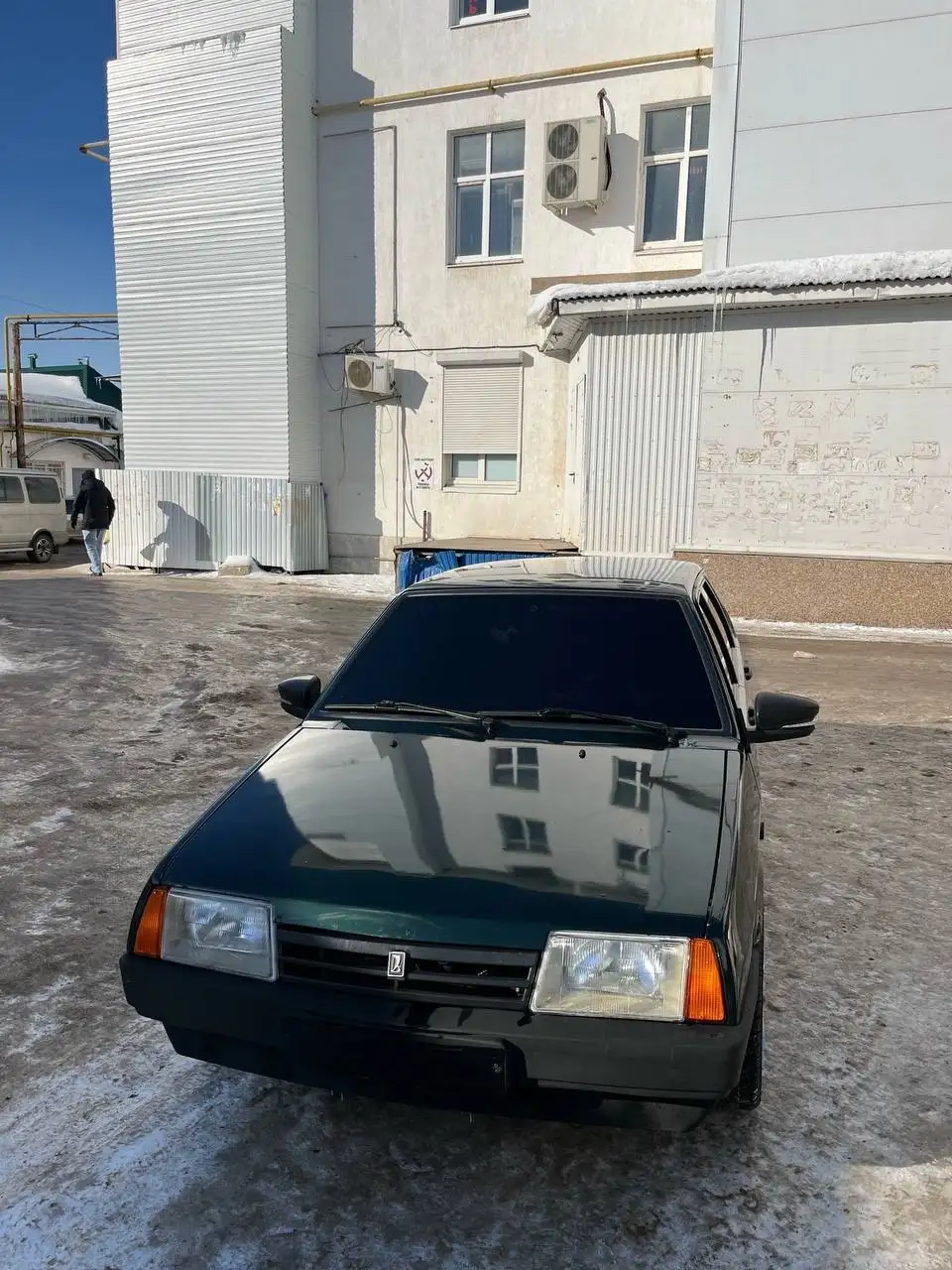 Продажа 2002 года на музыке и красивых 17 колесах - Автомобили (Авто) в Октябрьский