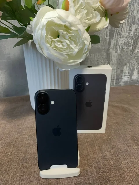 iPhone 16 128gb новый с заменой дисплея - частное объявление в Владивосток