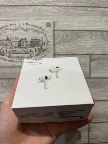 AirPods Pro 2 с чехлом - частное объявление в Владивосток