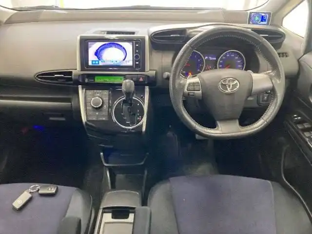Toyota Wish X 2012 года