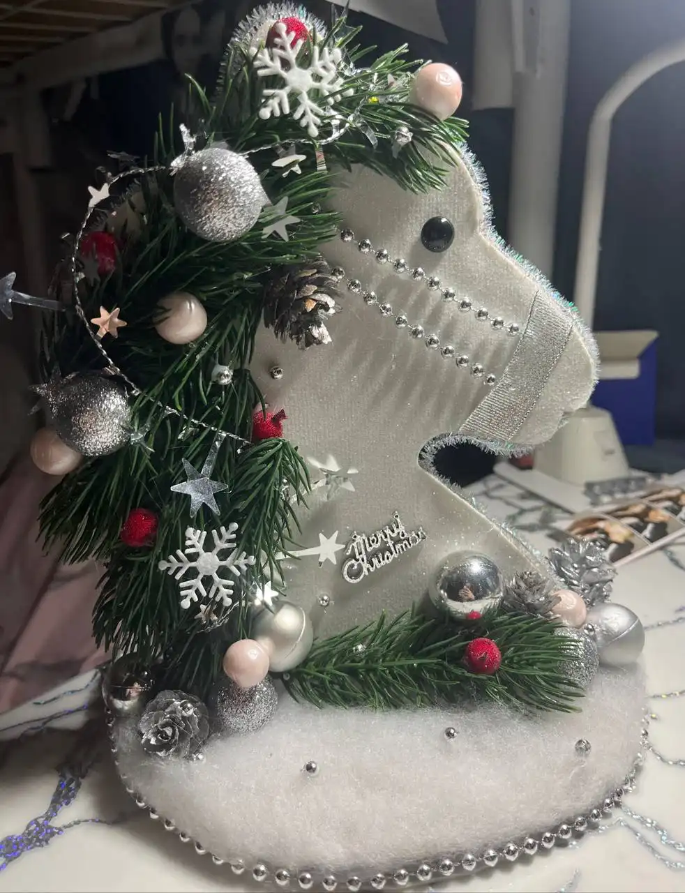 Самодельная подделка (лошадка)