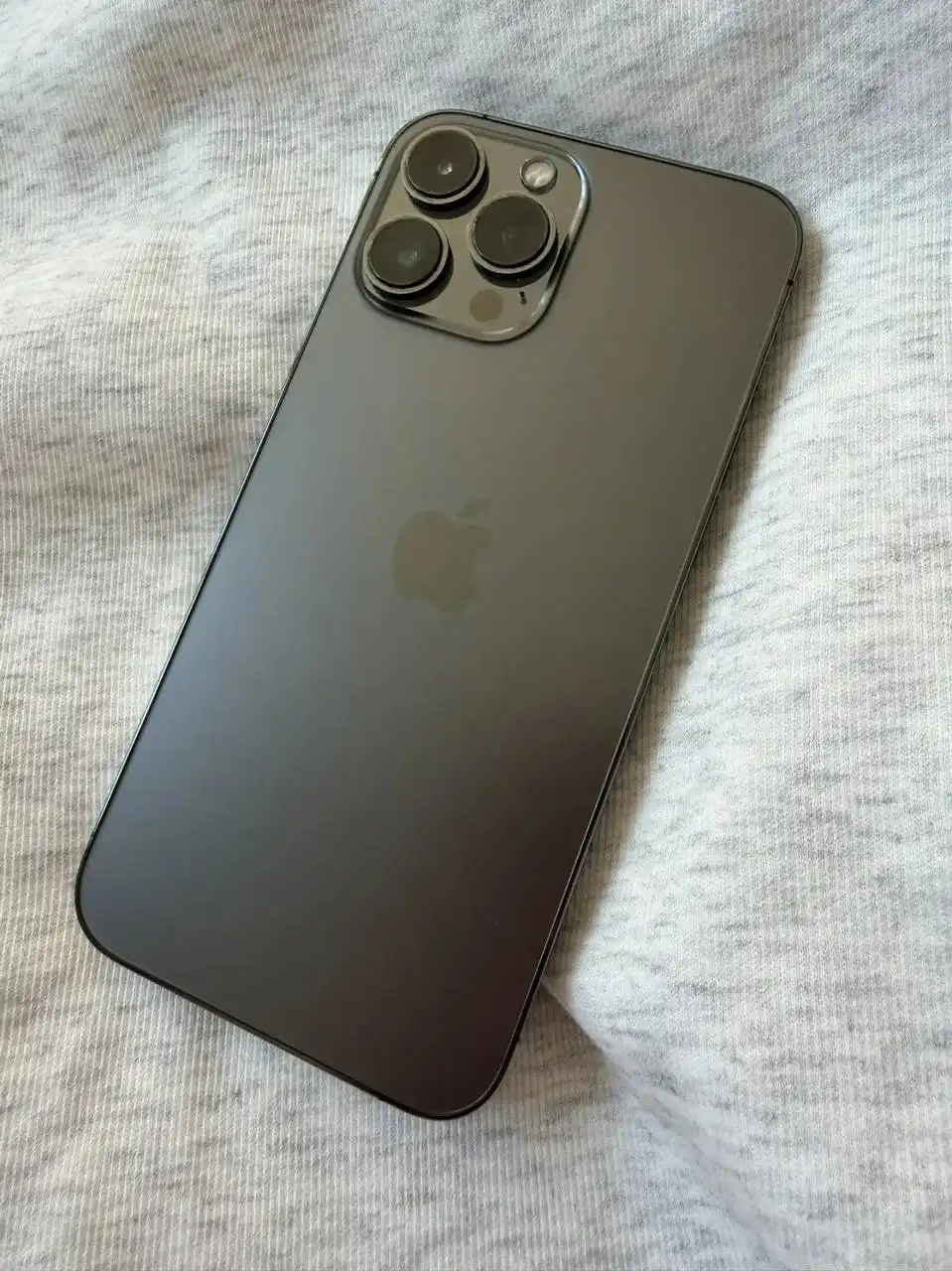 IPhone 13 Pro Max 128gb с оригинальной зарядкой