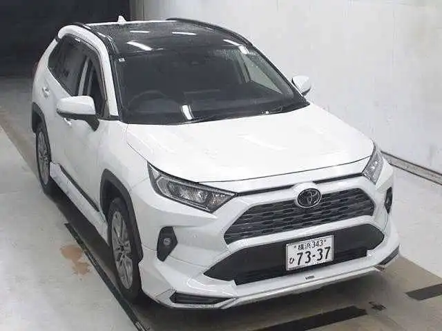 Toyota Rav4 4WD 2024 года выпуска