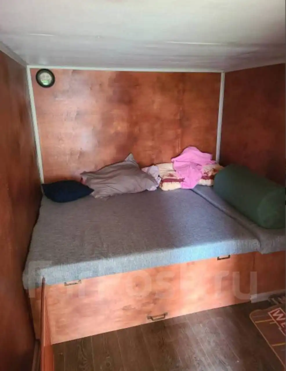 Тёплая и обустроенная бытовка для летнего отдыха или работы