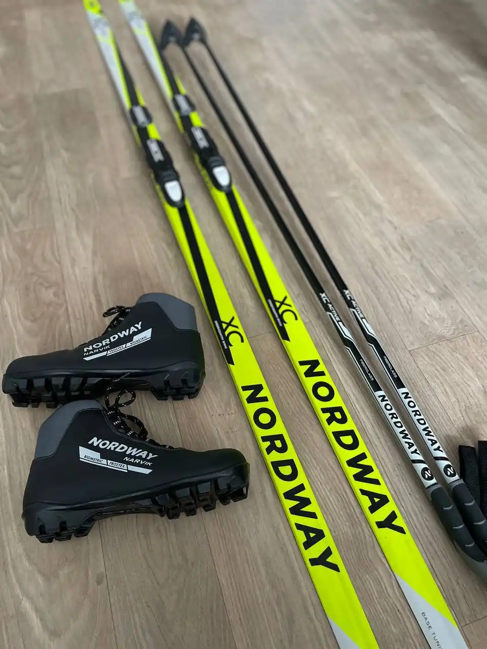 Продам лыжный комплект Nordway Classic