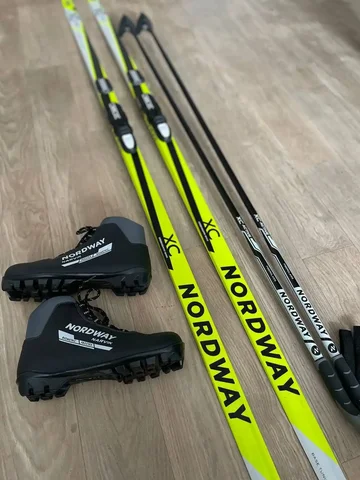 Продам лыжный комплект Nordway Classic - Хобби и отдых в Владивосток