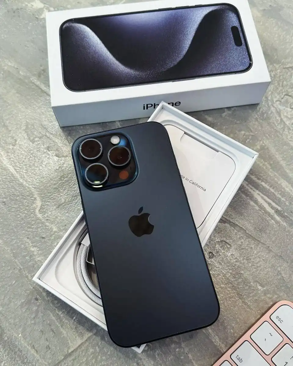 Продается iPhone 15 PRO 256 Гб Голубой Титан