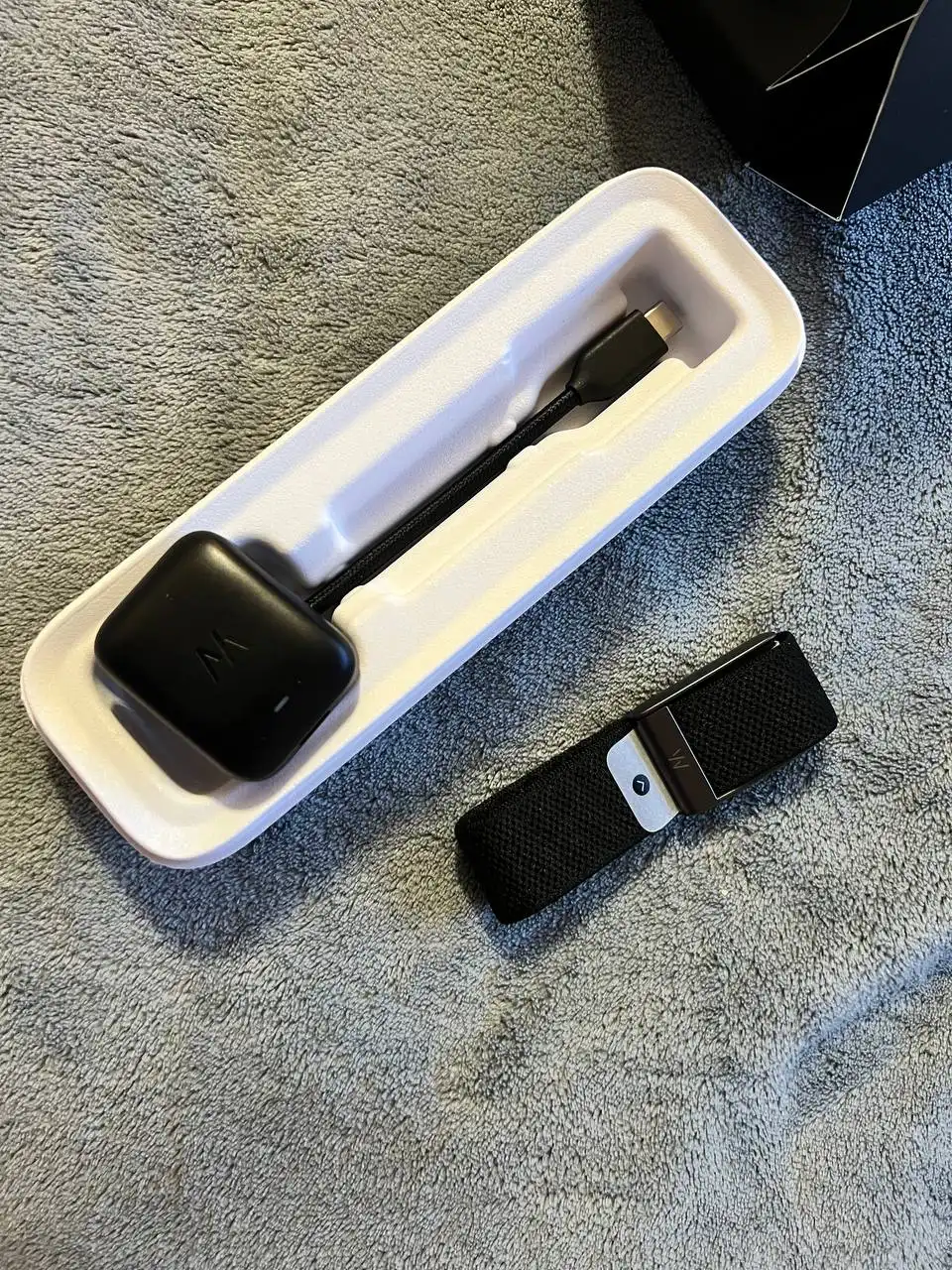 Продам новый фитнес-браслет