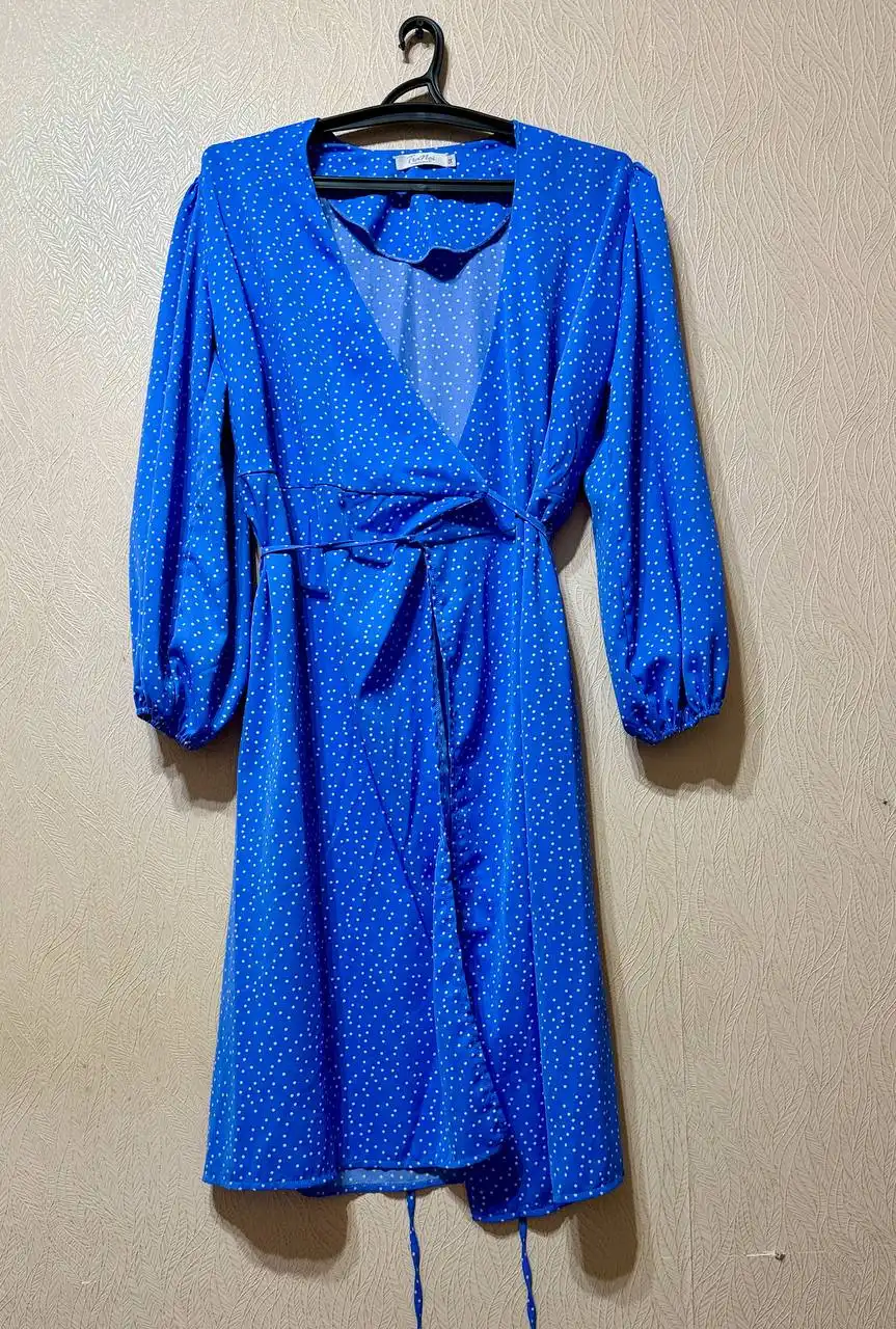 Шикарное летнее платье размера 54 - Женская одежда (Одежда) в Владивосток