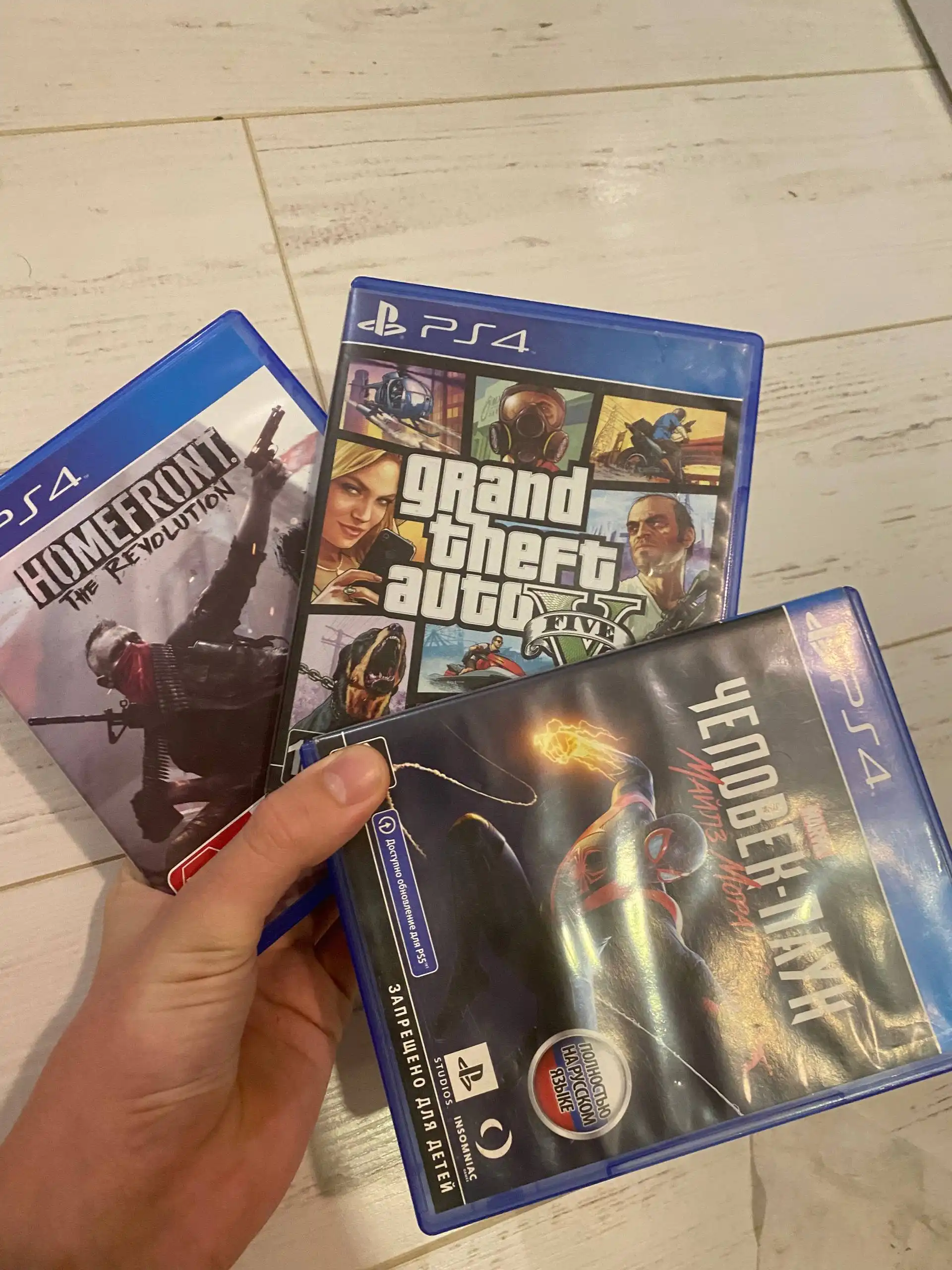 Продам PlayStation 4 с играми - Игровые приставки (Электроника) в Владивосток