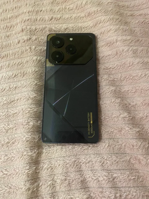 Продам телефон Tecno Pova 6 Pro 5G 256ГБ 12ГБ ОЗУ - Смартфоны в Владивосток