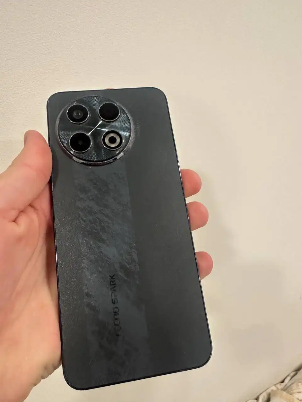 Tecno Spark 30 Pro 256GB в идеальном состоянии - Смартфоны (Электроника) в Владивосток