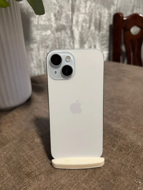 iPhone 15 128GB в отличном состоянии - Смартфоны в Владивосток