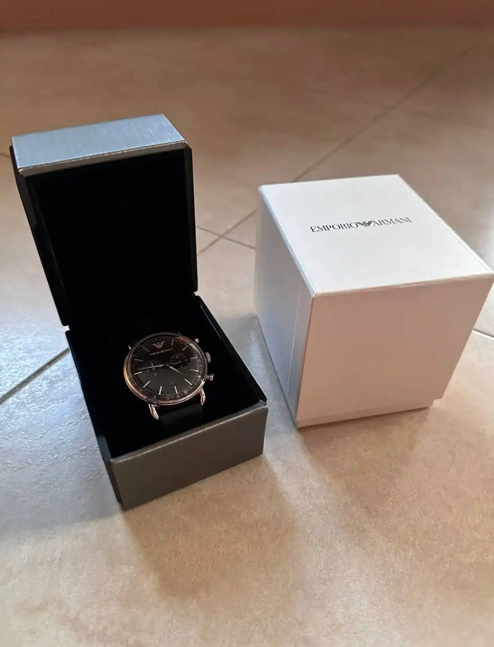 Продам мужские часы Emporio Armani - Часы (Барахолка) в Владивосток