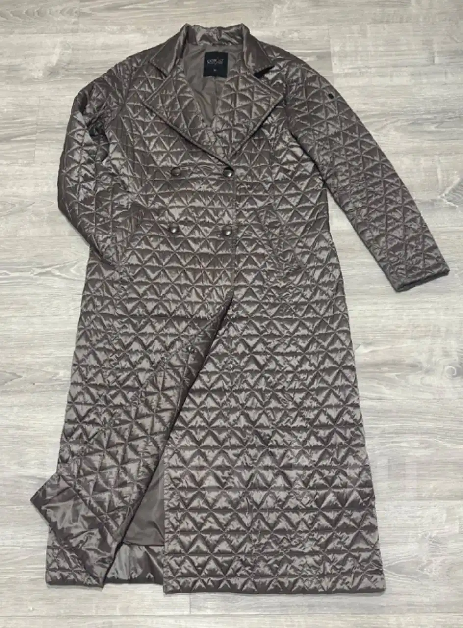 Стёганое пальто CONSO размер 50 - Верхняя одежда (Одежда) в Владивосток