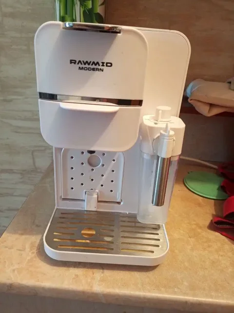 Кофемашина в идеальном состоянии - Планшеты в Владивосток