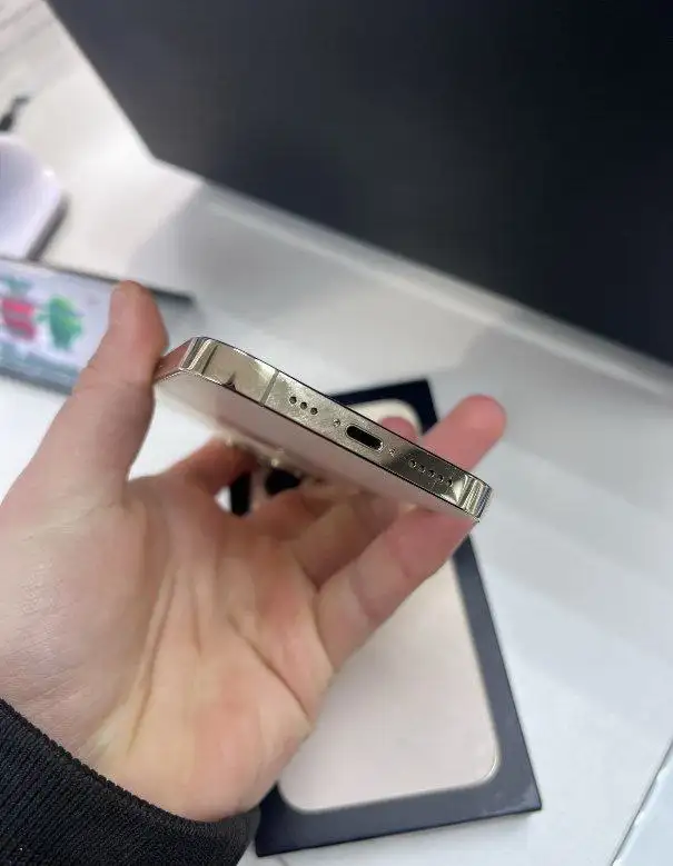 Продам iPhone 13 Pro - Смартфоны (Электроника) в Владивосток