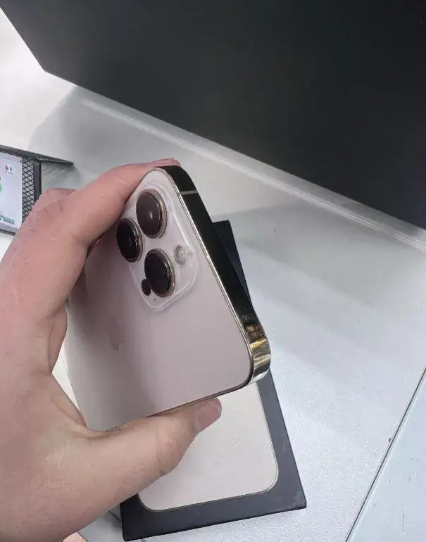 Продам iPhone 13 Pro - Смартфоны (Электроника) в Владивосток