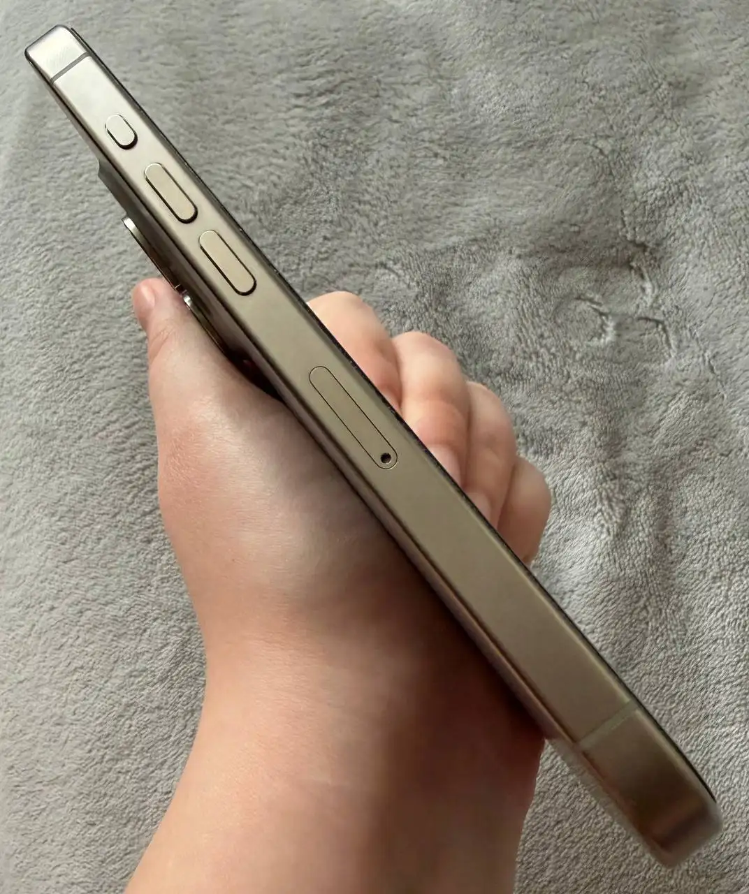 Продажа iPhone 15 Pro 512 Гб - Смартфоны (Электроника) в Владивосток