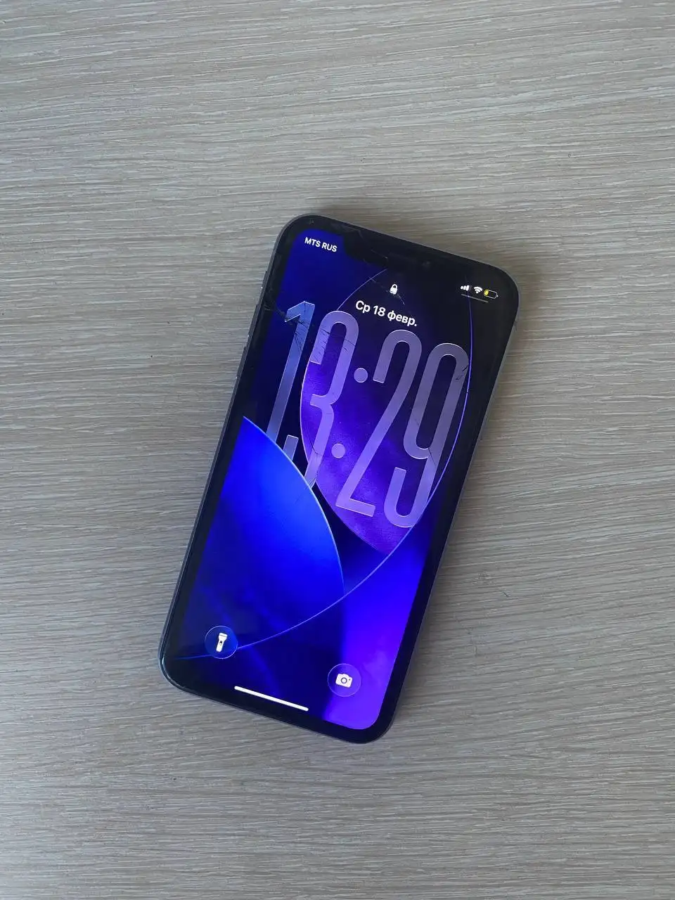 iPhone 11 128GB с повреждениями - Смартфоны (Электроника) в Владивосток