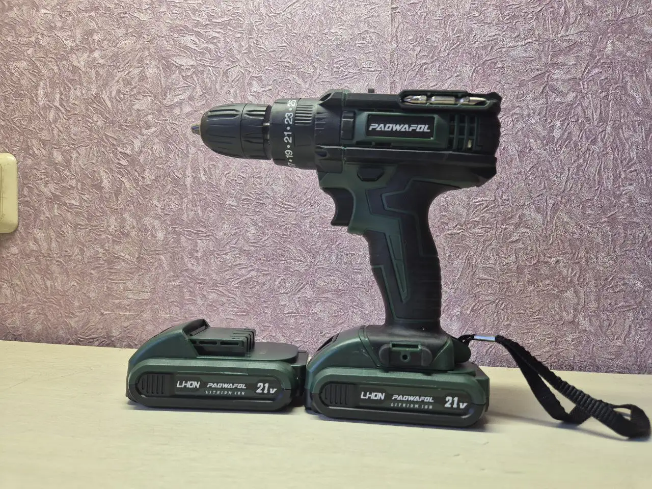 Шуруповерт PADWAFOL - Инструменты (Электроника) в Владивосток