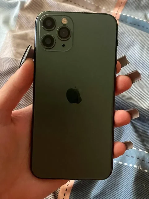 Продам iPhone 11 Pro 64 ГБ - Игры и консоли в Владивосток