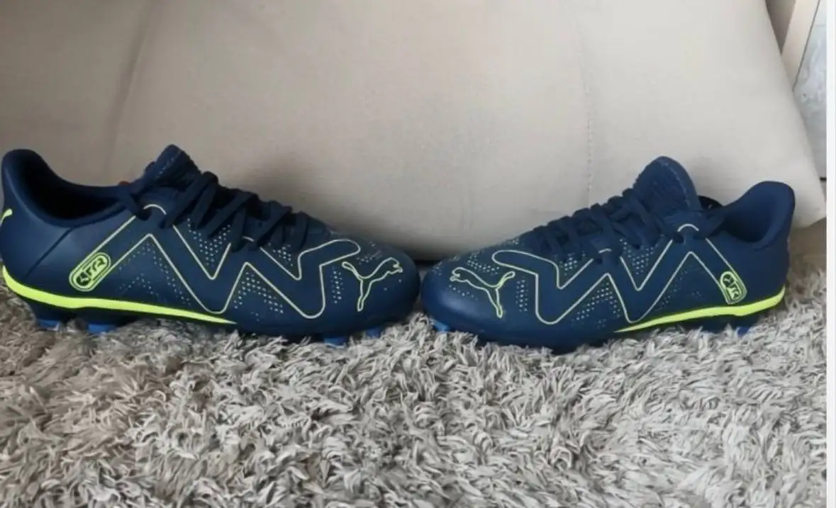 Футбольные бутсы Puma оригинал новые - Спортивная обувь (Одежда) в Владивосток