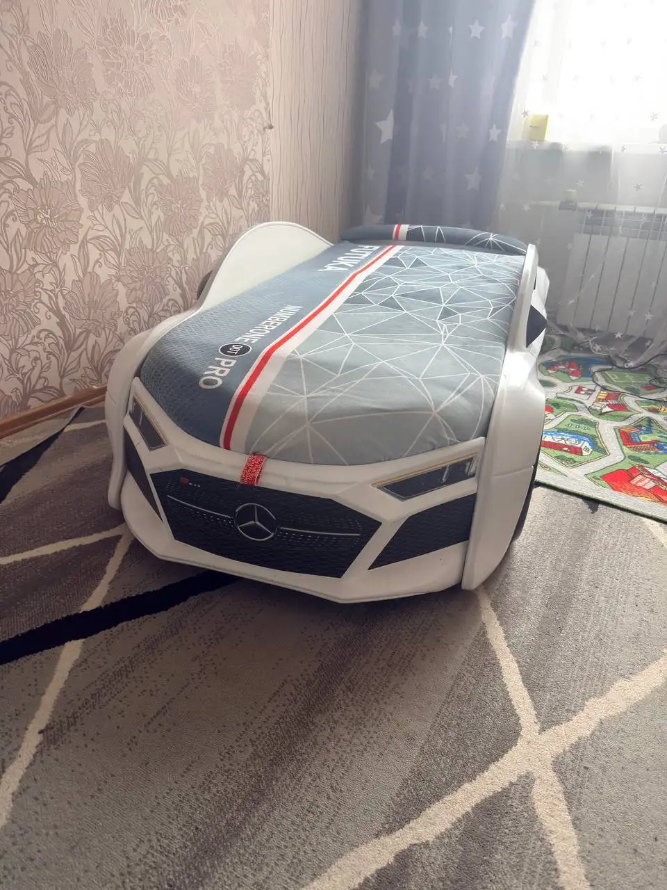 Детская кровать в виде машины - Детская мебель (Товары для детей) в Владивосток