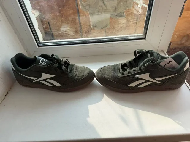 Продажа кроссовок New Balance, Reebok и Vans - Спортивная одежда в Владивосток