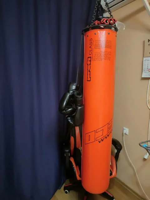 Мешок для кик-боксинга 35кг с кронштейном - Сад и огород в Владивосток