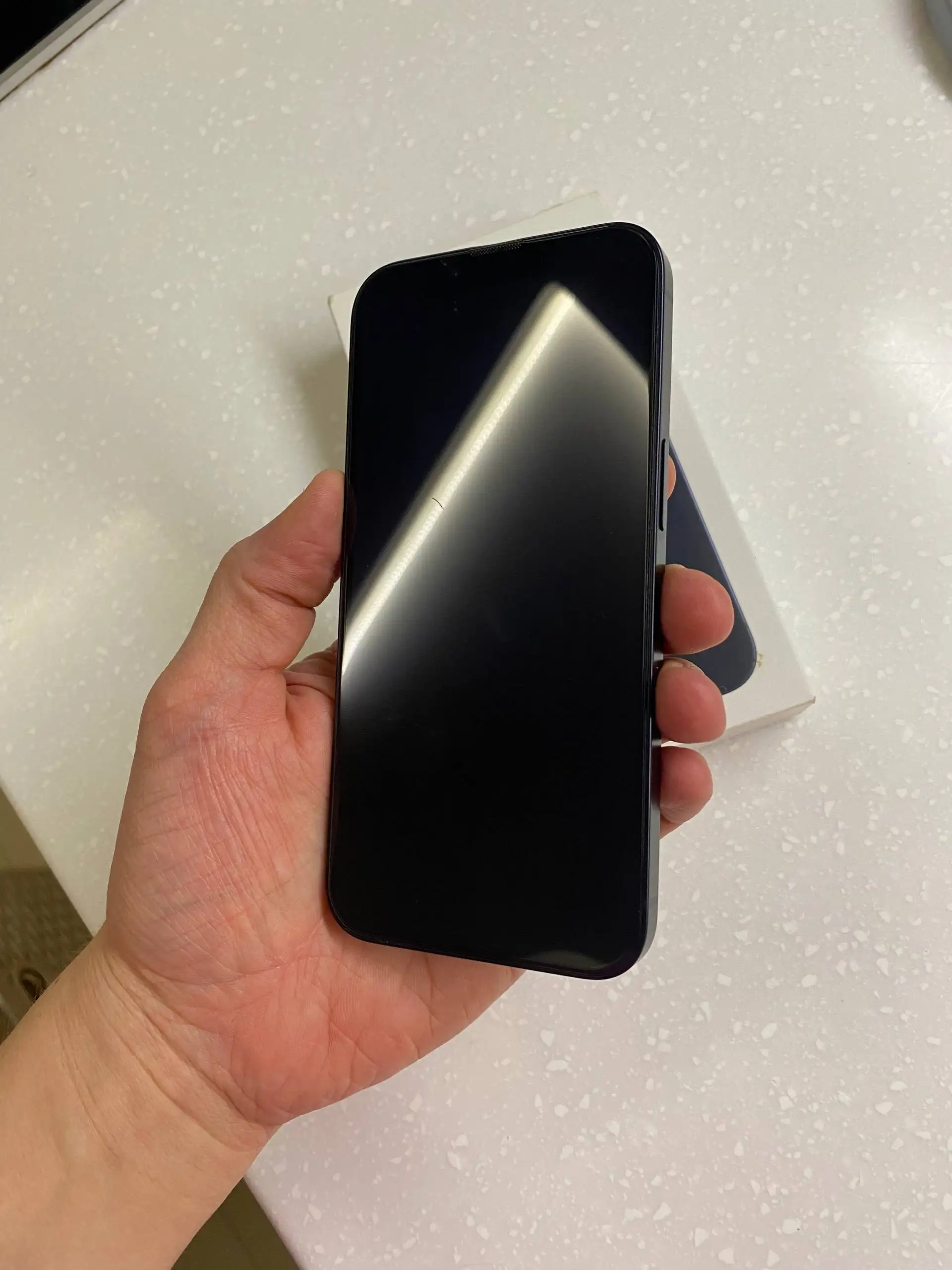 Продам iPhone 13 256гб в отличном состоянии - Смартфоны (Электроника) в Владивосток