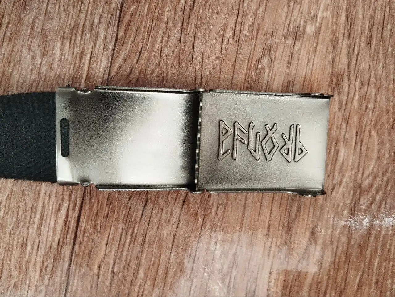 Продажа ремней Белояр и Испак - Ремни (Барахолка) в Владивосток