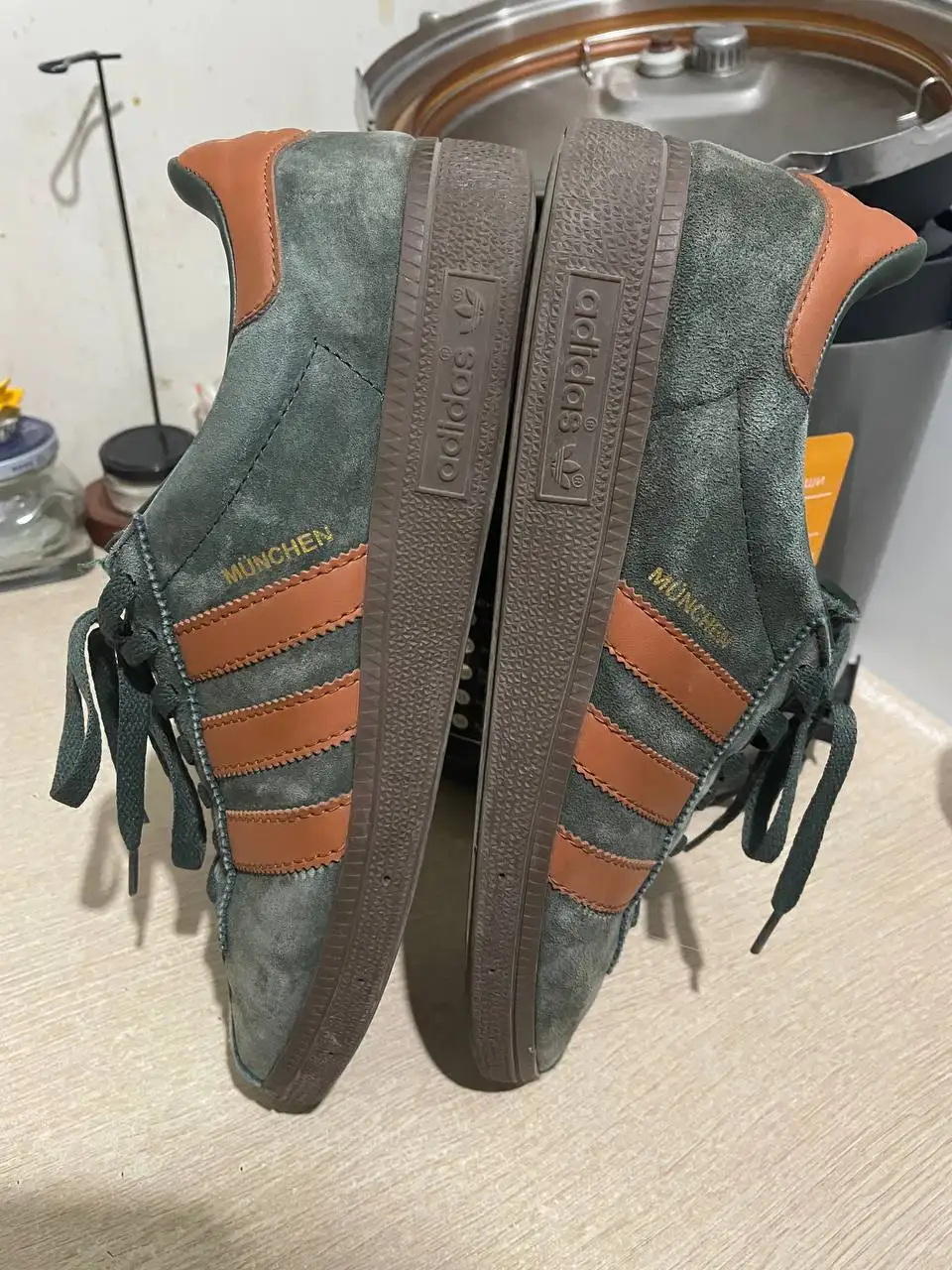 Кроссовки adidas Munchen 42 размер - Обувь (Одежда) в Владивосток