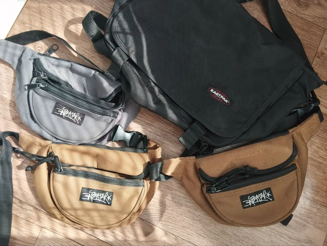 Продам два антитера коричневых и Испак менеджер черный - Барахолка в Владивосток