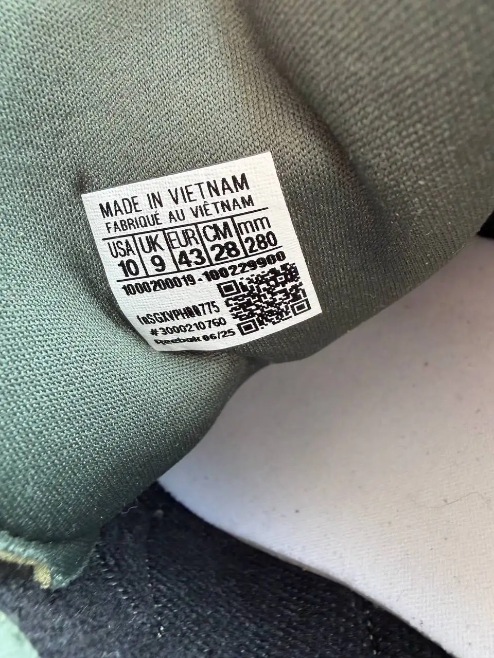 Продам новые рибаки размер 43 - Обувь (Одежда) в Владивосток