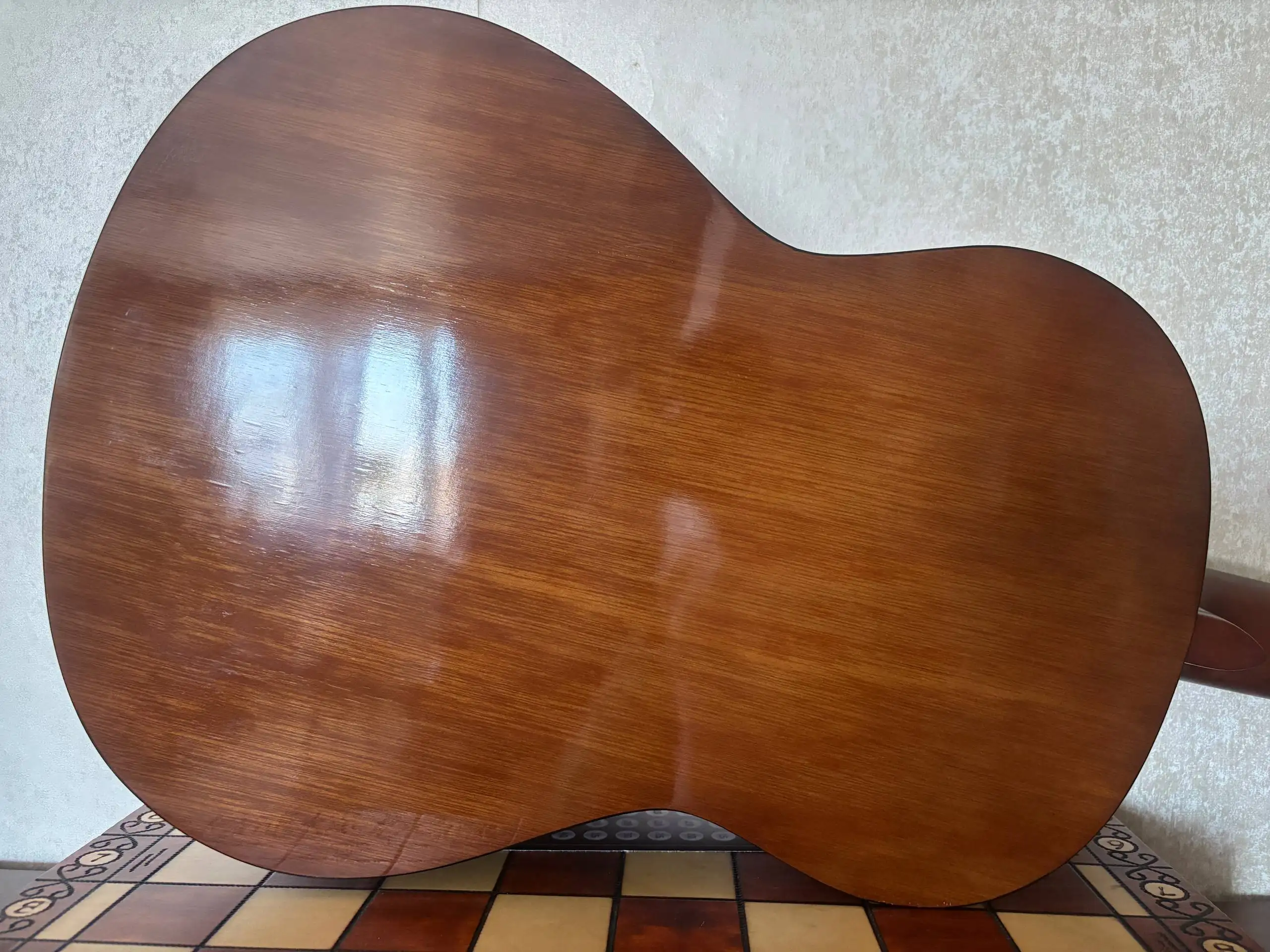 Продажа гитары Yamaha C40 в отличном состоянии - Музыкальные инструменты (Хобби и отдых) в Владивосток