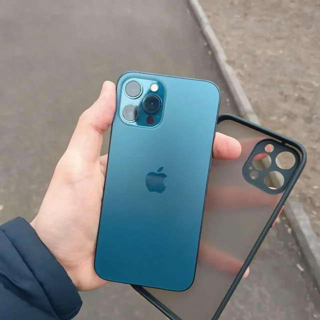 iPhone 12 Pro Max 256GB в идеальном состоянии - Телефоны в Владивосток