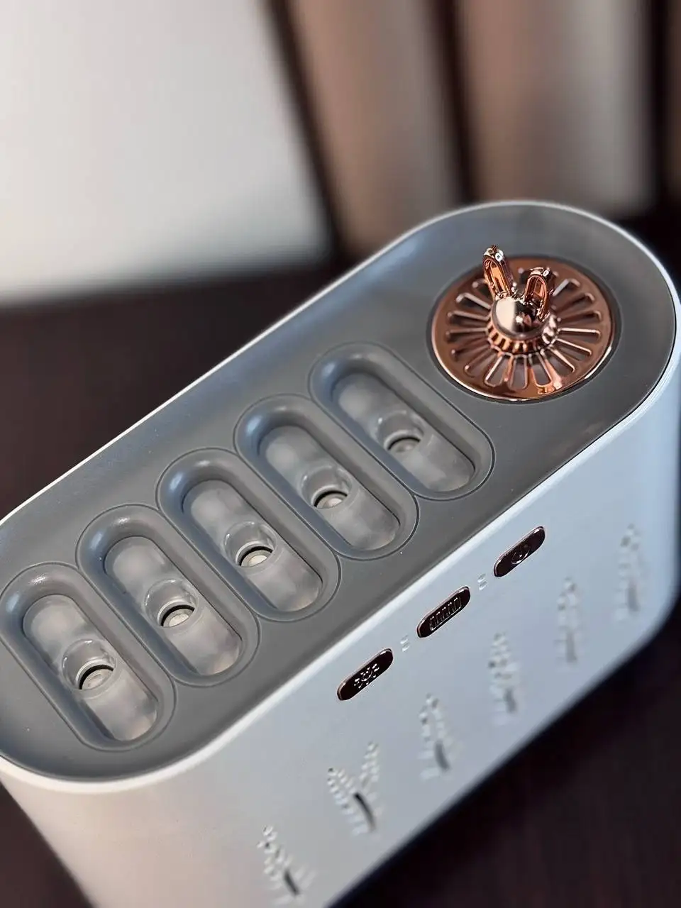 Продам настольный увлажнитель воздуха с подсветкой - Барахолка в Владивосток