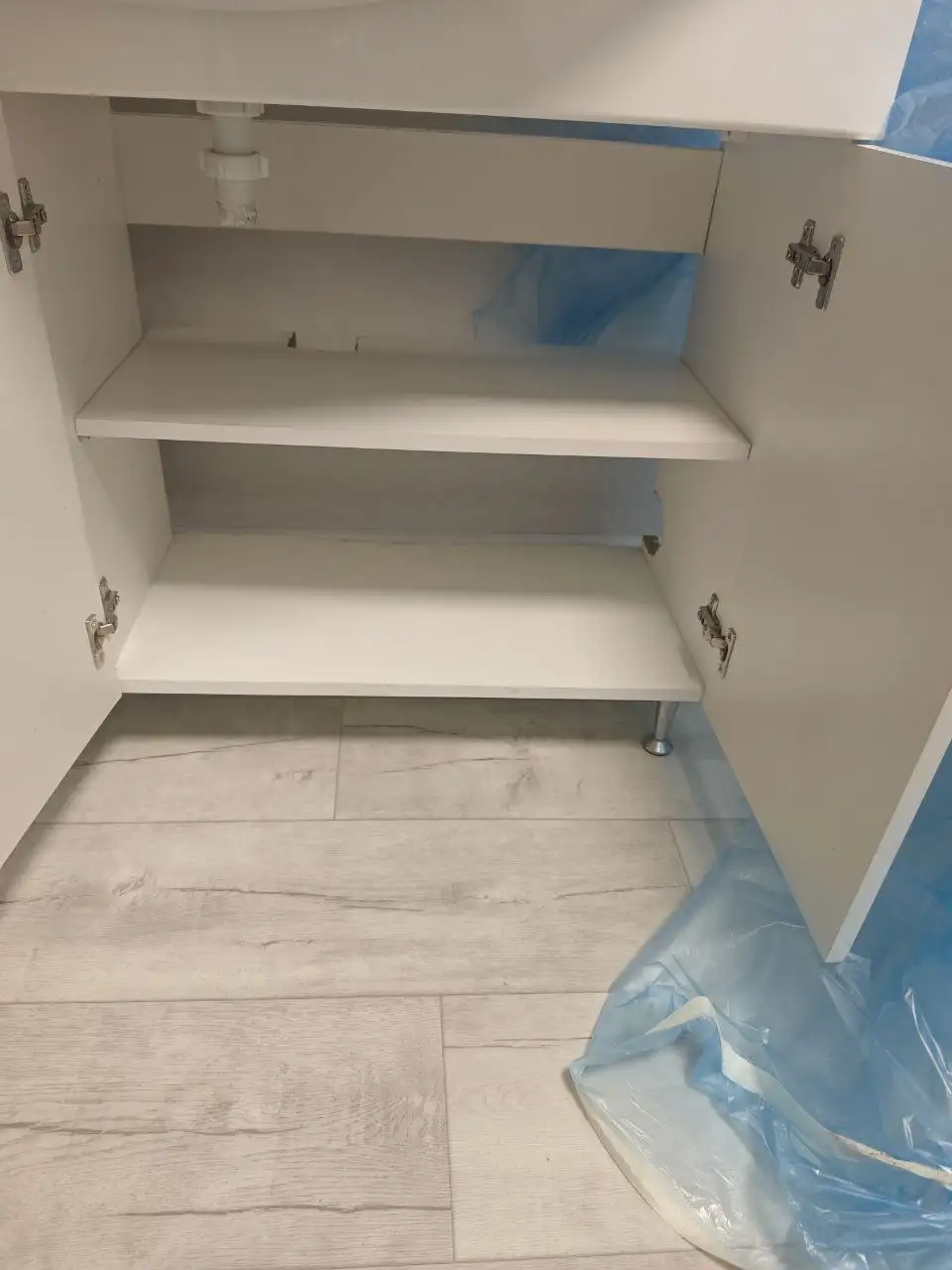 Продажа раковины с тумбой б/у - Сантехника (Для дома и дачи) в Владивосток