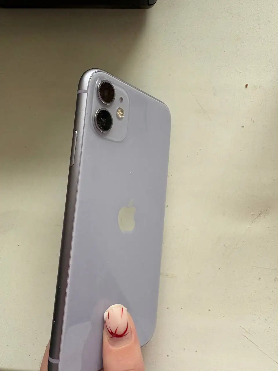 Продам iPhone 11 64Gb фиолетового - Смартфоны (Электроника) в Владивосток